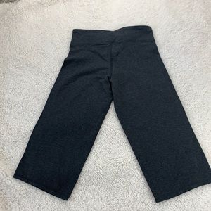 Champion Knee Length Duo Dry Workout. NWT